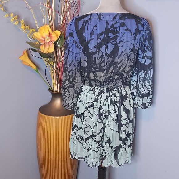 Diane Von Furstenberg Pialla Pleated Dress Size 6 DVF - Picture 7 of 16